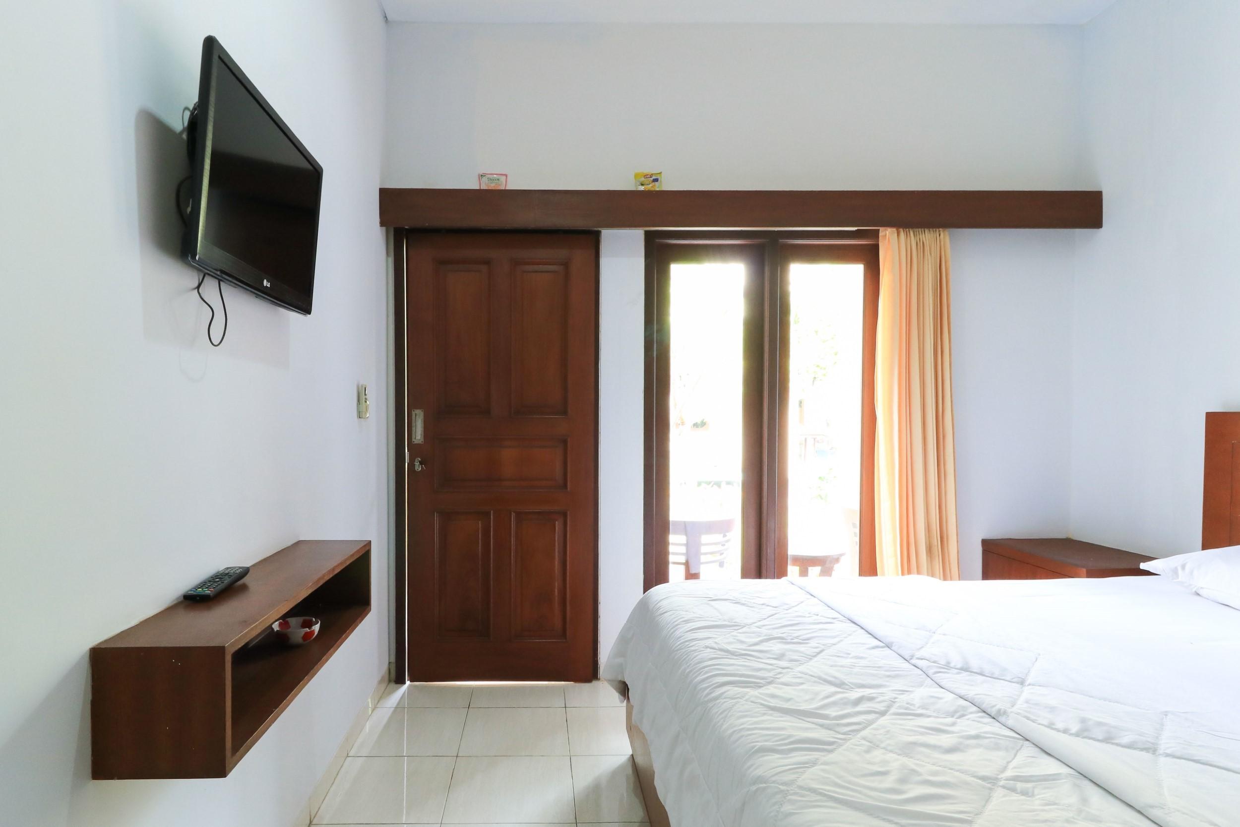 Puri Jayaraja Guest House Кута Экстерьер фото